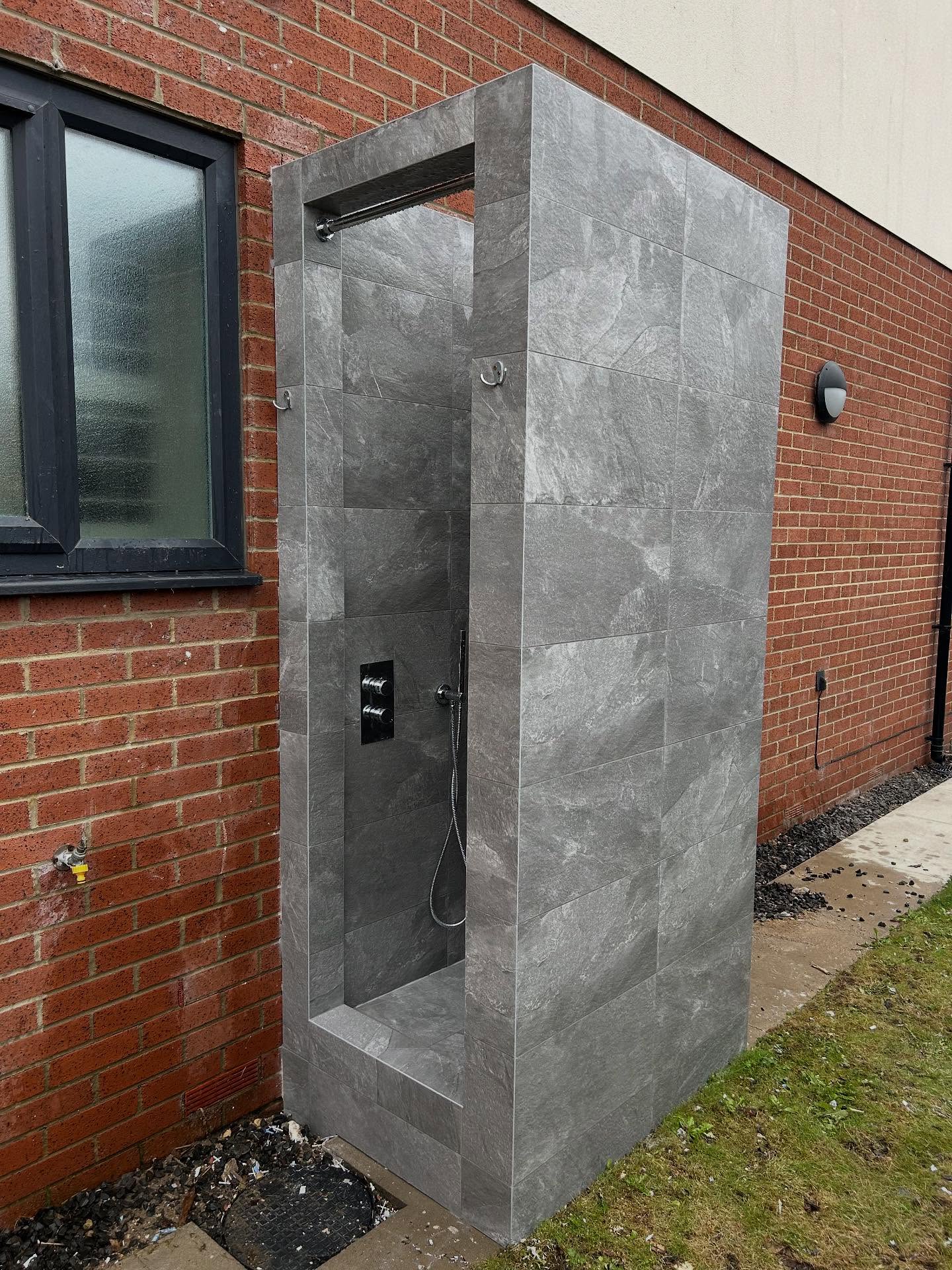 Seaburn-outdoor-shower-1