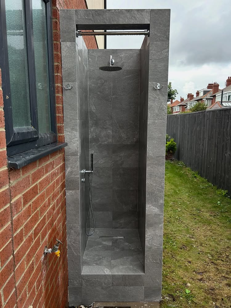 Seaburn-outdoor-shower-3